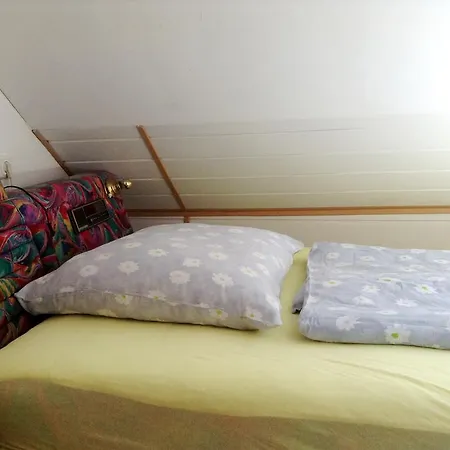 Han/Misafirhane Gasthaus Stefaniebrucke 2*